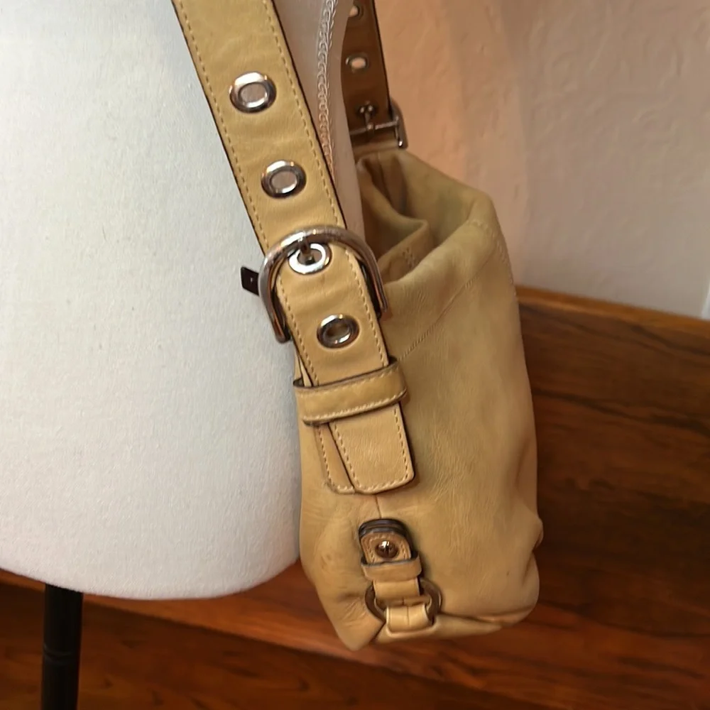 COACH LEATHER SHOULDER BAG - Picture 4 of 8